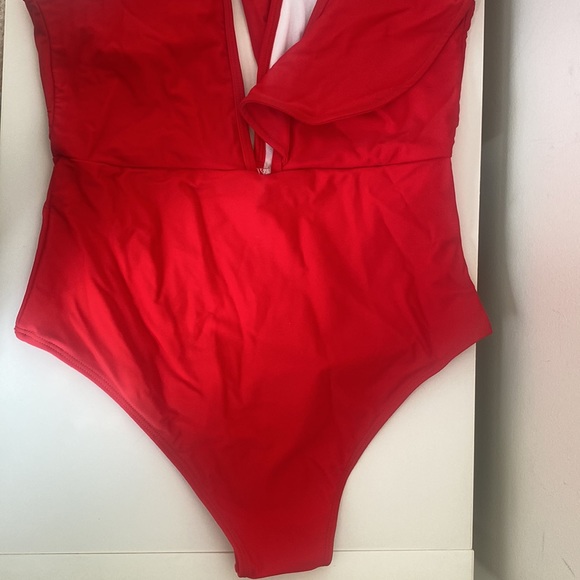 Ruffled V-Neck One Piece Swimsuit - Picture 4 of 11